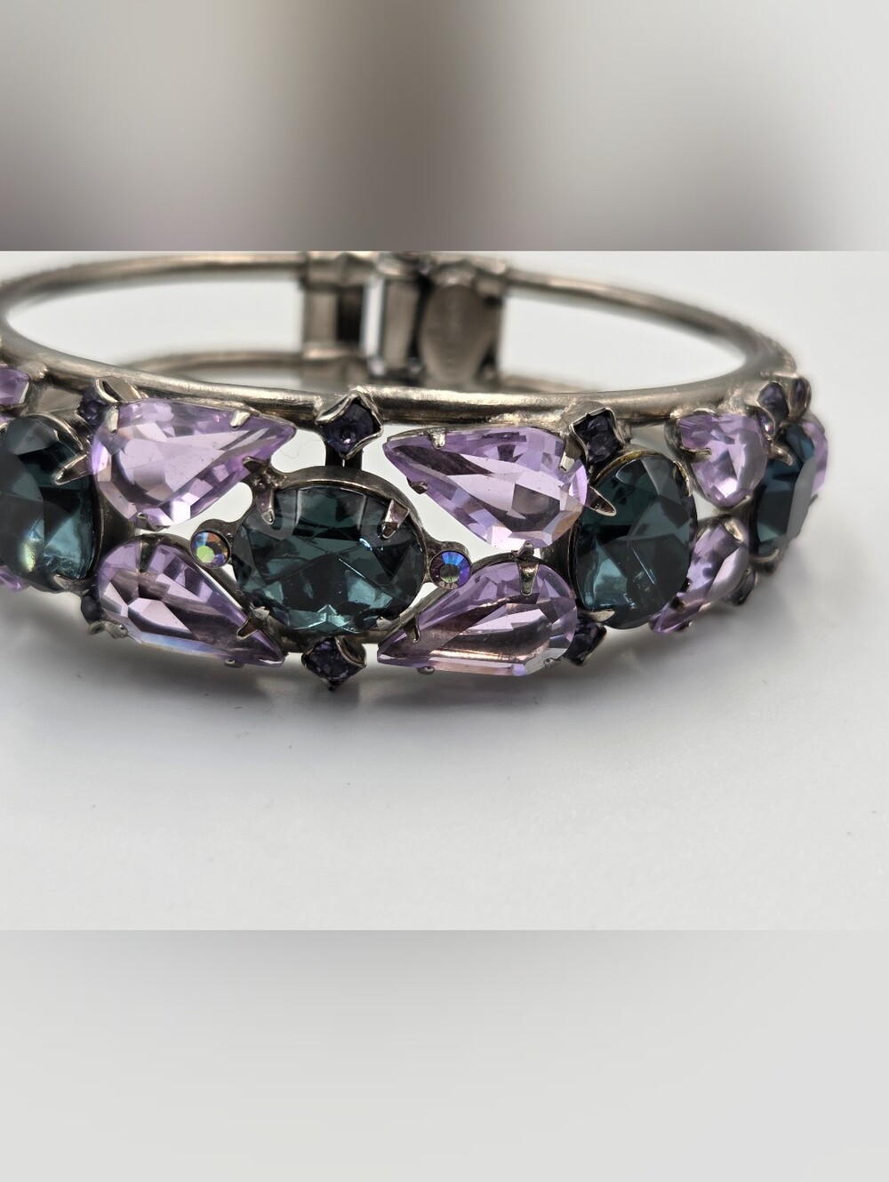 NEW SORRELLI PURPLE BLUE CLAMPER BRACELET - Picture 10 of 10